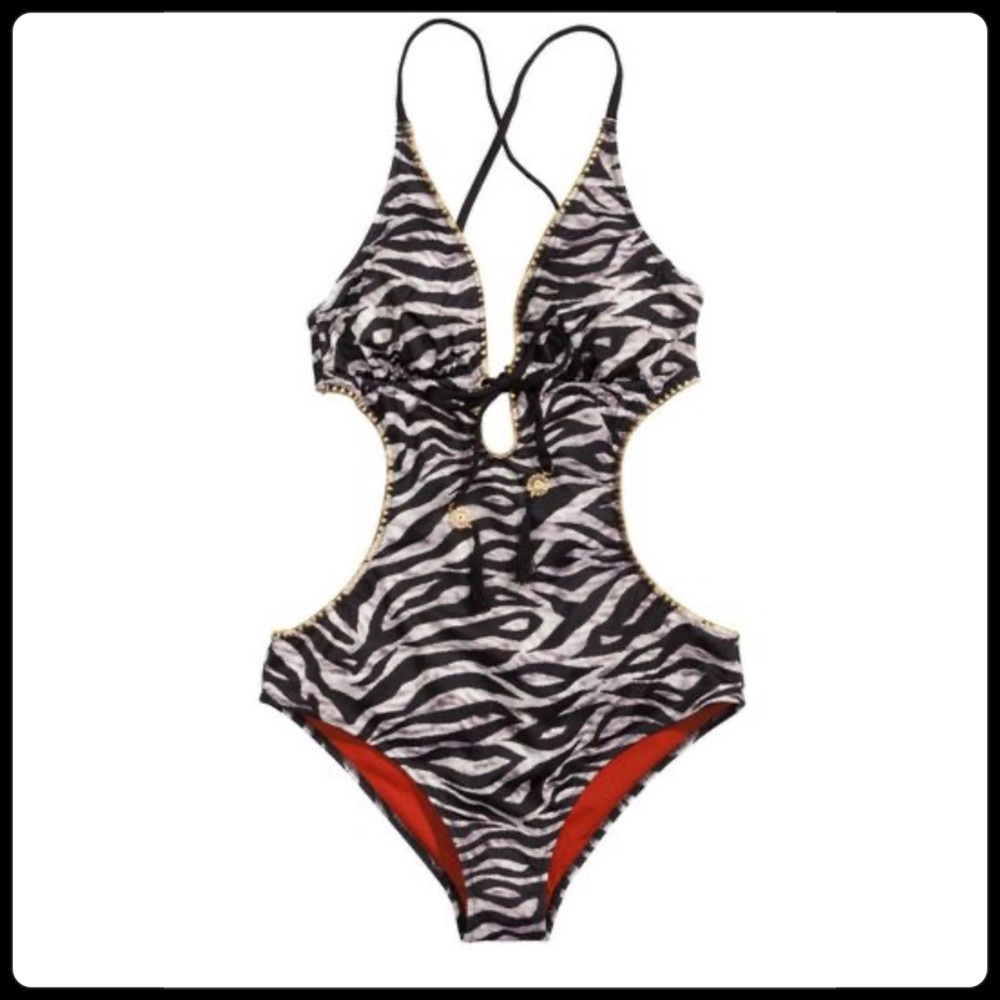 NWOT Cutout One -Piece Swimware